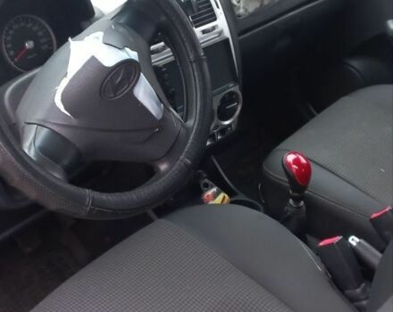 Бежевый Хендай Гетц, объемом двигателя 1.4 л и пробегом 180 тыс. км за 1900 $, фото 9 на Automoto.ua