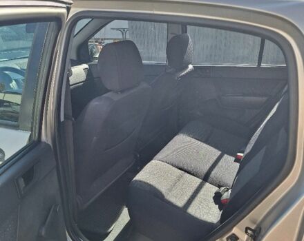 Бежевый Хендай Гетц, объемом двигателя 1.1 л и пробегом 202 тыс. км за 3950 $, фото 7 на Automoto.ua