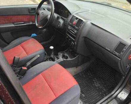 Черный Хендай Гетц, объемом двигателя 1.1 л и пробегом 220 тыс. км за 3300 $, фото 5 на Automoto.ua