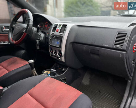 Черный Хендай Гетц, объемом двигателя 1.6 л и пробегом 330 тыс. км за 2900 $, фото 15 на Automoto.ua