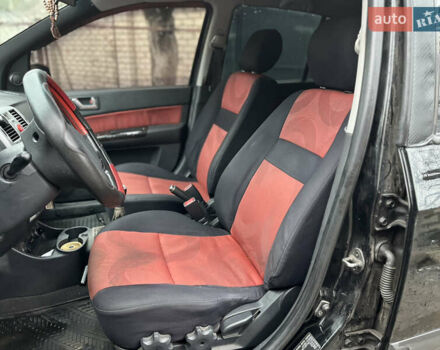 Черный Хендай Гетц, объемом двигателя 1.6 л и пробегом 330 тыс. км за 2900 $, фото 8 на Automoto.ua