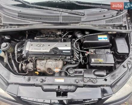 Черный Хендай Гетц, объемом двигателя 1.4 л и пробегом 186 тыс. км за 4500 $, фото 4 на Automoto.ua