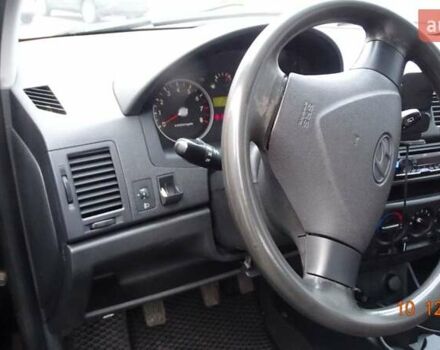 Черный Хендай Гетц, объемом двигателя 1.4 л и пробегом 278 тыс. км за 4200 $, фото 7 на Automoto.ua