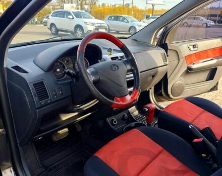 Черный Хендай Гетц, объемом двигателя 1.4 л и пробегом 272 тыс. км за 4600 $, фото 6 на Automoto.ua