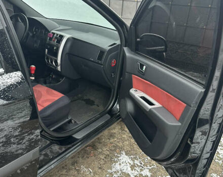 Черный Хендай Гетц, объемом двигателя 1.4 л и пробегом 155 тыс. км за 3800 $, фото 6 на Automoto.ua