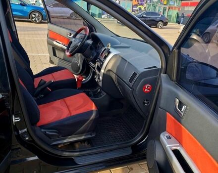 Черный Хендай Гетц, объемом двигателя 1.4 л и пробегом 272 тыс. км за 4600 $, фото 7 на Automoto.ua