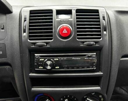 Черный Хендай Гетц, объемом двигателя 1.1 л и пробегом 205 тыс. км за 5200 $, фото 9 на Automoto.ua