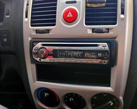 Черный Хендай Гетц, объемом двигателя 1.4 л и пробегом 272 тыс. км за 4600 $, фото 11 на Automoto.ua