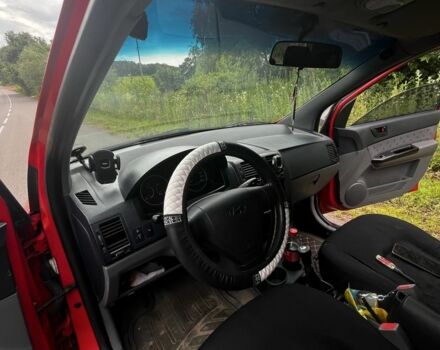 Красный Хендай Гетц, объемом двигателя 1.3 л и пробегом 28 тыс. км за 2700 $, фото 4 на Automoto.ua