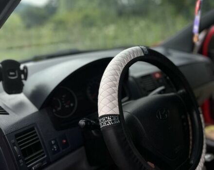 Красный Хендай Гетц, объемом двигателя 1.3 л и пробегом 28 тыс. км за 2700 $, фото 8 на Automoto.ua