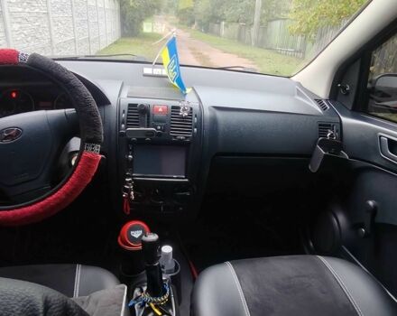 Красный Хендай Гетц, объемом двигателя 1.1 л и пробегом 162 тыс. км за 2950 $, фото 7 на Automoto.ua