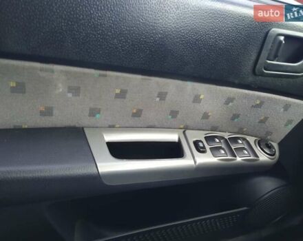 Красный Хендай Гетц, объемом двигателя 1.4 л и пробегом 180 тыс. км за 3000 $, фото 5 на Automoto.ua