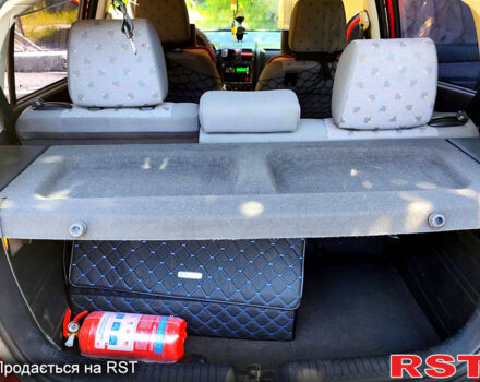 Красный Хендай Гетц, объемом двигателя 1.6 л и пробегом 200 тыс. км за 4200 $, фото 10 на Automoto.ua