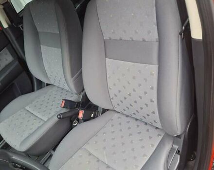 Красный Хендай Гетц, объемом двигателя 1.34 л и пробегом 154 тыс. км за 5200 $, фото 27 на Automoto.ua