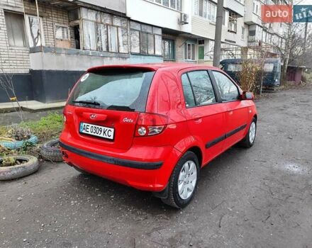Червоний Хендай Гетц, об'ємом двигуна 1.34 л та пробігом 190 тис. км за 4500 $, фото 6 на Automoto.ua