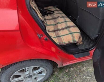 Красный Хендай Гетц, объемом двигателя 1.34 л и пробегом 200 тыс. км за 4000 $, фото 7 на Automoto.ua