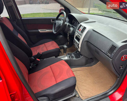 Красный Хендай Гетц, объемом двигателя 1.4 л и пробегом 188 тыс. км за 5500 $, фото 20 на Automoto.ua