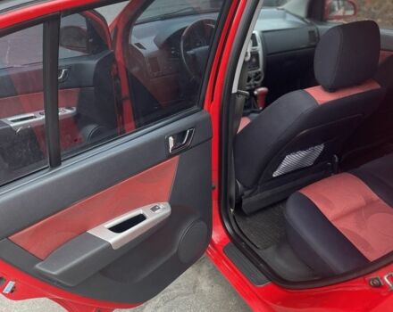 Червоний Хендай Гетц, об'ємом двигуна 1.4 л та пробігом 201 тис. км за 5000 $, фото 12 на Automoto.ua