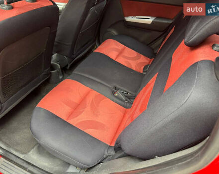 Красный Хендай Гетц, объемом двигателя 1.4 л и пробегом 188 тыс. км за 5500 $, фото 17 на Automoto.ua