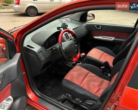 Красный Хендай Гетц, объемом двигателя 1.6 л и пробегом 244 тыс. км за 5800 $, фото 18 на Automoto.ua