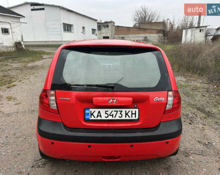 Красный Хендай Гетц, объемом двигателя 1.4 л и пробегом 201 тыс. км за 5600 $, фото 2 на Automoto.ua