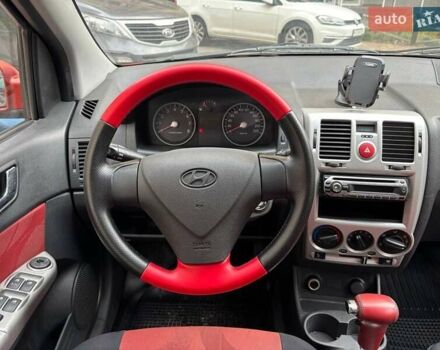 Красный Хендай Гетц, объемом двигателя 1.6 л и пробегом 244 тыс. км за 5800 $, фото 19 на Automoto.ua