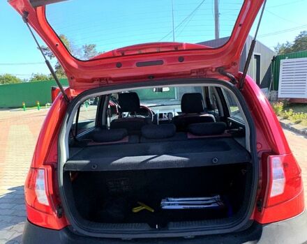 Красный Хендай Гетц, объемом двигателя 1.4 л и пробегом 105 тыс. км за 5500 $, фото 5 на Automoto.ua