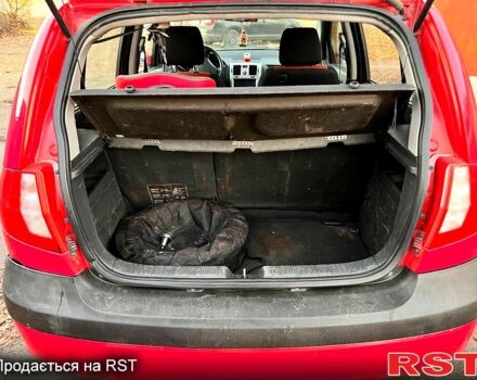 Червоний Хендай Гетц, об'ємом двигуна 1.4 л та пробігом 228 тис. км за 4500 $, фото 3 на Automoto.ua