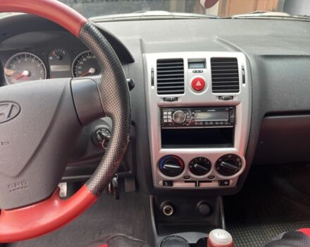 Красный Хендай Гетц, объемом двигателя 1.4 л и пробегом 96 тыс. км за 4700 $, фото 2 на Automoto.ua