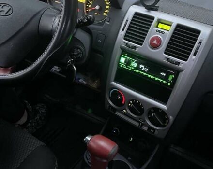 Красный Хендай Гетц, объемом двигателя 1.4 л и пробегом 197 тыс. км за 5750 $, фото 1 на Automoto.ua