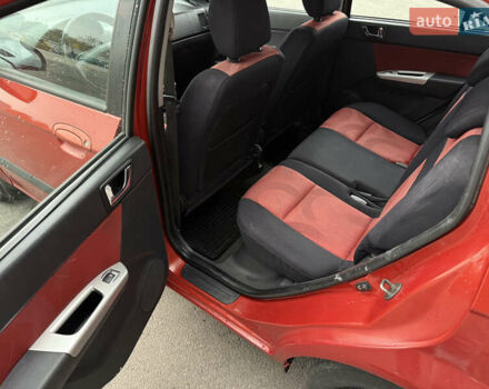 Червоний Хендай Гетц, об'ємом двигуна 1.4 л та пробігом 205 тис. км за 5200 $, фото 8 на Automoto.ua