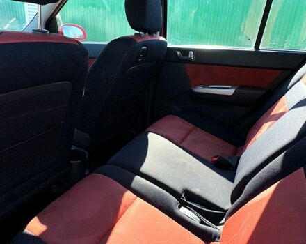 Красный Хендай Гетц, объемом двигателя 1.4 л и пробегом 105 тыс. км за 5500 $, фото 2 на Automoto.ua