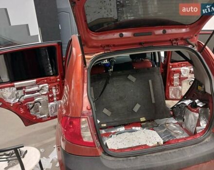 Красный Хендай Гетц, объемом двигателя 1.4 л и пробегом 197 тыс. км за 4600 $, фото 10 на Automoto.ua