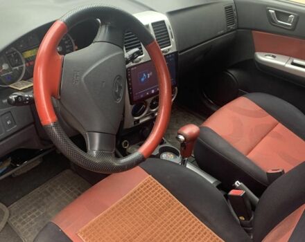 Красный Хендай Гетц, объемом двигателя 1.6 л и пробегом 137 тыс. км за 5000 $, фото 4 на Automoto.ua