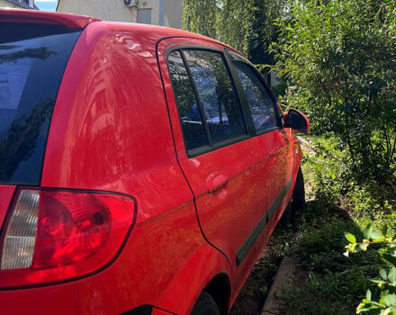 Красный Хендай Гетц, объемом двигателя 1.4 л и пробегом 190 тыс. км за 1500 $, фото 3 на Automoto.ua