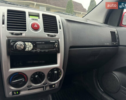 Красный Хендай Гетц, объемом двигателя 1.4 л и пробегом 143 тыс. км за 5500 $, фото 19 на Automoto.ua