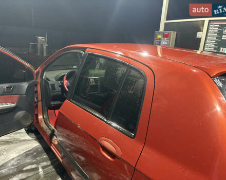 Красный Хендай Гетц, объемом двигателя 1.4 л и пробегом 217 тыс. км за 5700 $, фото 10 на Automoto.ua