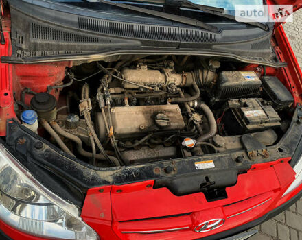Червоний Хендай Гетц, об'ємом двигуна 1.1 л та пробігом 183 тис. км за 3300 $, фото 12 на Automoto.ua