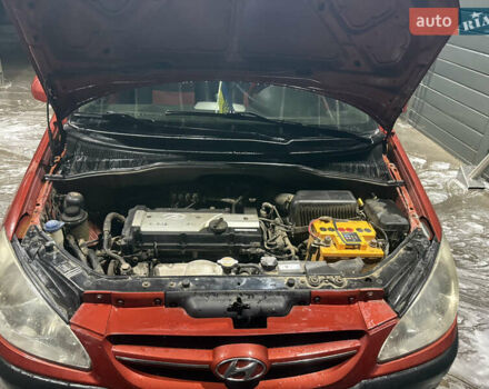 Красный Хендай Гетц, объемом двигателя 1.4 л и пробегом 217 тыс. км за 5700 $, фото 12 на Automoto.ua