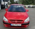 Красный Хендай Гетц, объемом двигателя 1.6 л и пробегом 141 тыс. км за 5000 $, фото 1 на Automoto.ua