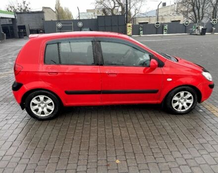 Красный Хендай Гетц, объемом двигателя 1.4 л и пробегом 240 тыс. км за 4350 $, фото 2 на Automoto.ua