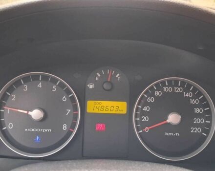 Красный Хендай Гетц, объемом двигателя 1.4 л и пробегом 148 тыс. км за 4400 $, фото 6 на Automoto.ua