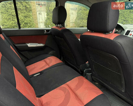 Красный Хендай Гетц, объемом двигателя 1.4 л и пробегом 144 тыс. км за 5499 $, фото 17 на Automoto.ua