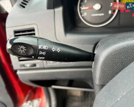 Червоний Хендай Гетц, об'ємом двигуна 1.4 л та пробігом 159 тис. км за 6440 $, фото 22 на Automoto.ua