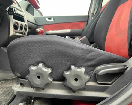 Червоний Хендай Гетц, об'ємом двигуна 1.4 л та пробігом 159 тис. км за 6440 $, фото 18 на Automoto.ua