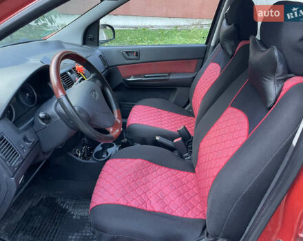 Красный Хендай Гетц, объемом двигателя 1.09 л и пробегом 237 тыс. км за 3000 $, фото 5 на Automoto.ua