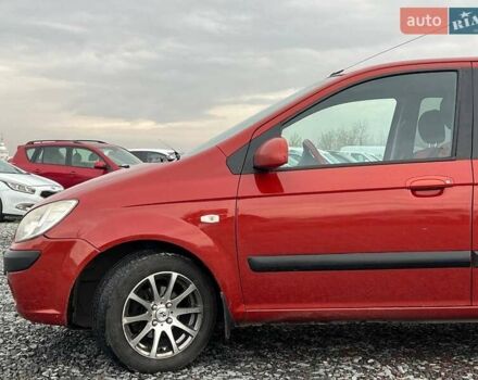 Червоний Хендай Гетц, об'ємом двигуна 1.4 л та пробігом 159 тис. км за 6440 $, фото 4 на Automoto.ua