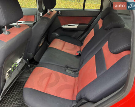 Хендай Гетц 2007 в Киеве на Automoto.ua Красный Хендай Гетц, объемом двигателя 1.4 л и пробегом 188 тыс. км за 4600 $, фото 3 на Automoto.ua