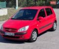 Красный Хендай Гетц, объемом двигателя 1.4 л и пробегом 237 тыс. км за 5350 $, фото 1 на Automoto.ua