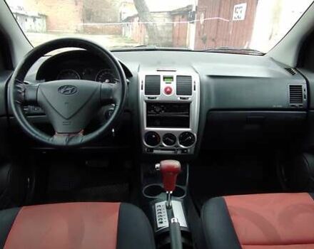 Красный Хендай Гетц, объемом двигателя 1.4 л и пробегом 141 тыс. км за 5500 $, фото 2 на Automoto.ua